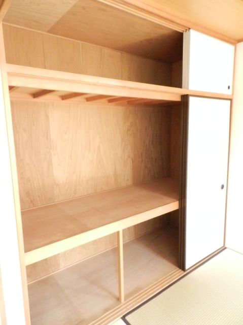 Receipt. Armoire