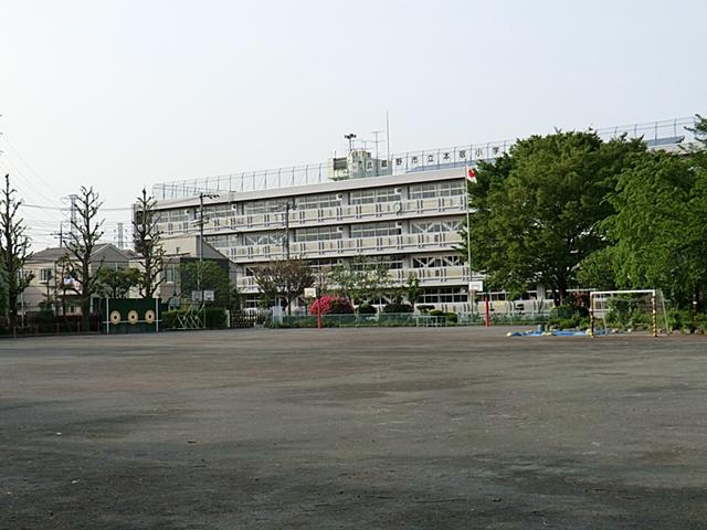 Primary school. 240m to Musashino Municipal Hon'yado Elementary School