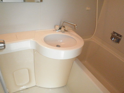 Bath. 2-point tub