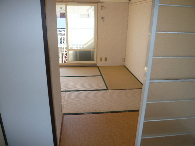 Living and room