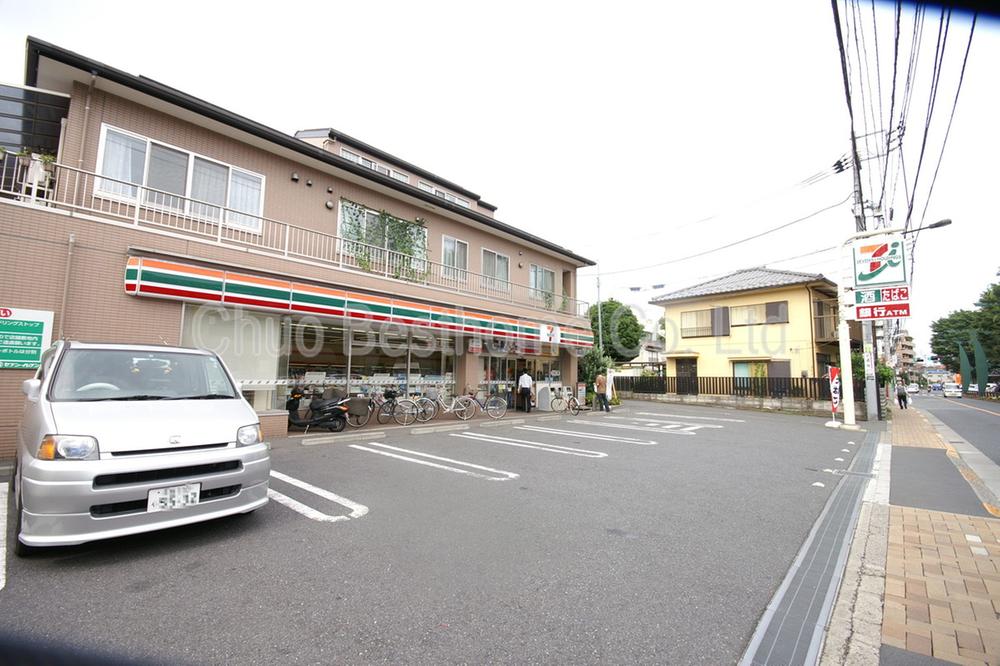 Convenience store. 640m to Seven-Eleven Mitaka Kamirenjaku 1-chome