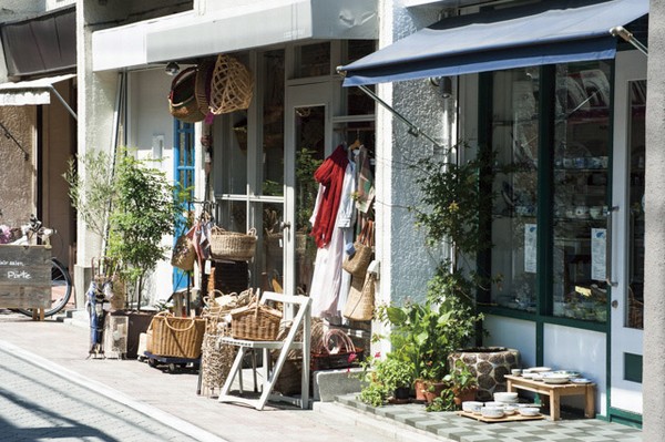  [Kichijoji centrist Street shopping Board] (A 10-minute walk / About 800m) area of ​​Kichijoji seems atmosphere spreads. Go feel free to 10-minute walk