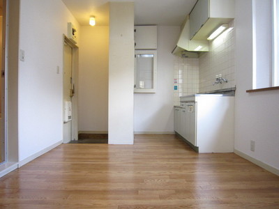 Living and room. ☆ dining kitchen ☆