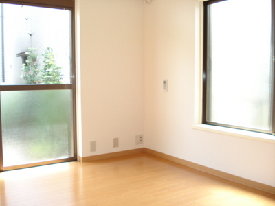 Living and room. ☆ Day is Shanshan of flooring ☆