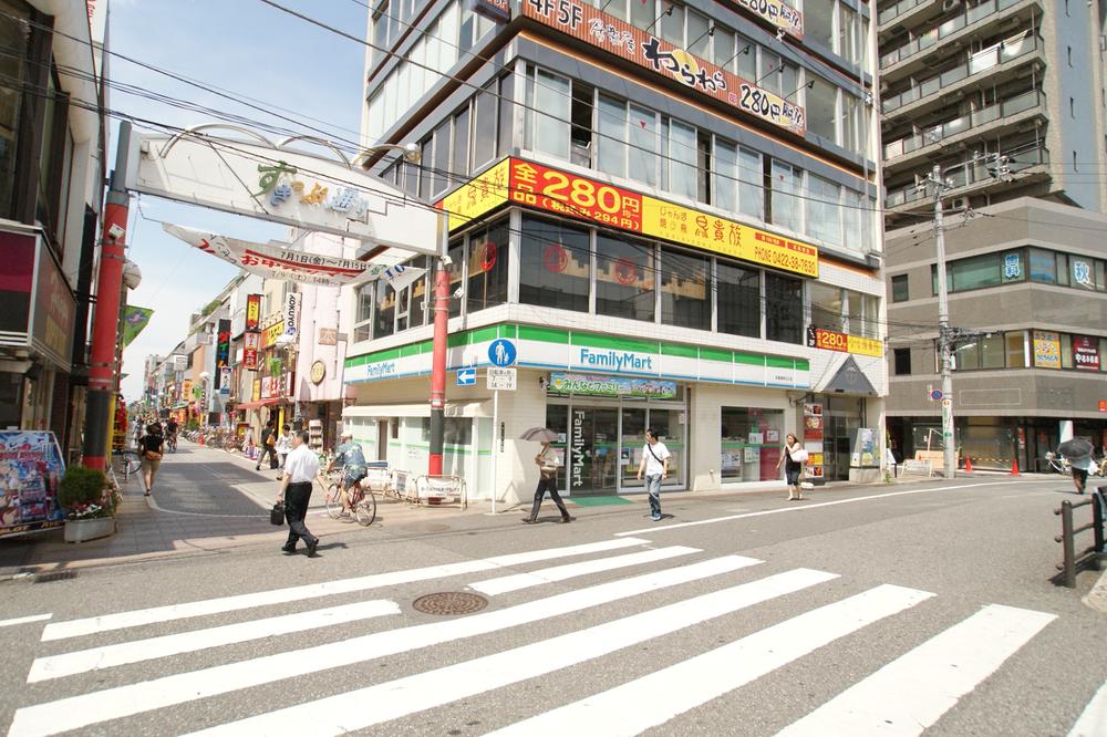 Convenience store. FamilyMart Musashisakai 881m up to two-chome