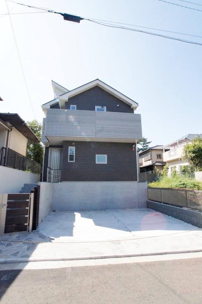 Local appearance photo. Newly built single-family Musashino Sekizen 5-chome. Limited is one building. Was building completed. You can preview any time. You can car space parallel two parking. The size of the land there are 40 square meters. 