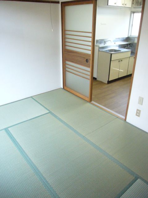 Living and room. Rooms settle down Japanese-style room.