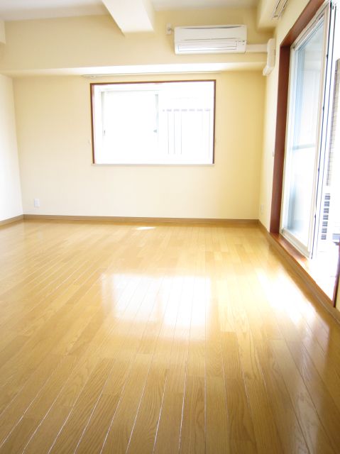 Living and room