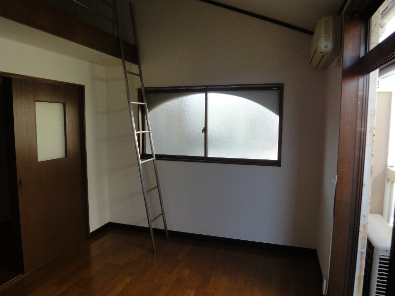 Other room space