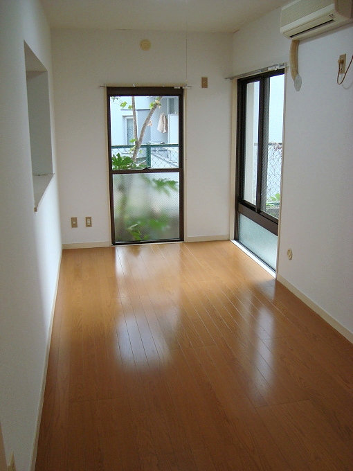 Living and room