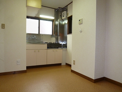 Kitchen. Kitchen 4.5 Pledge! ! Bright with small window! !