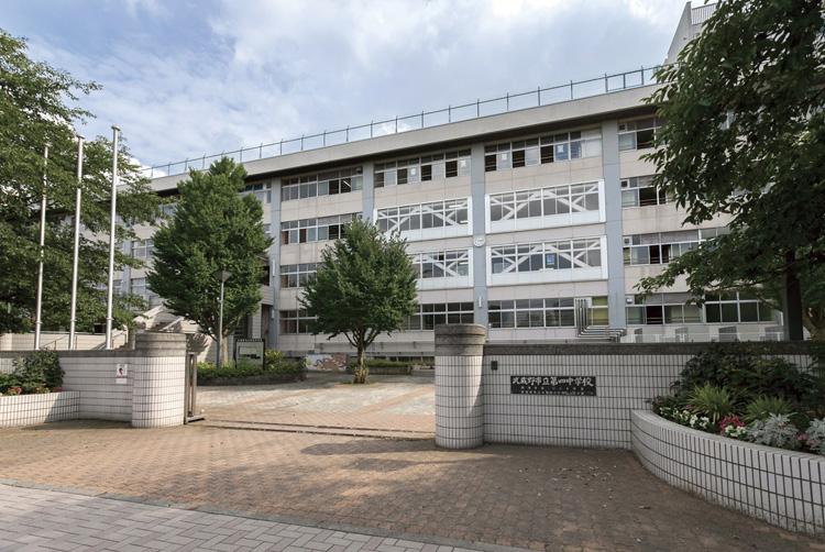 Junior high school. 780m to Musashino Municipal fourth junior high school