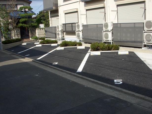 Parking lot