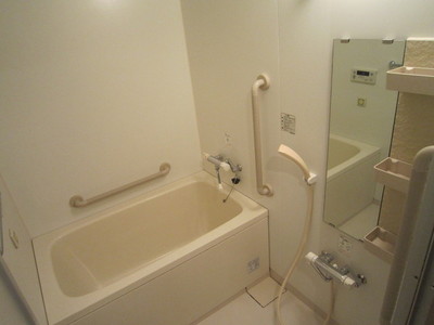 Bath. ☆ Reheating bus ・ Call bell ・ handrail ☆