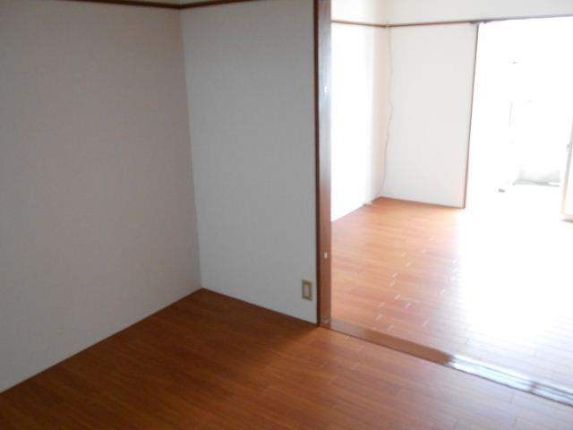 Living and room. Facing south in sunny, Cushion floor of the room.