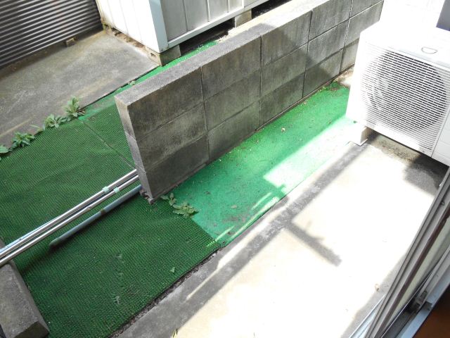 Balcony. Facing south in sunny, Laundry will dry well.