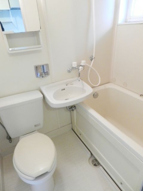 Bath. unit bus
