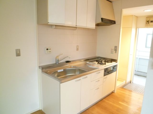 Kitchen. Spacious kitchen space!