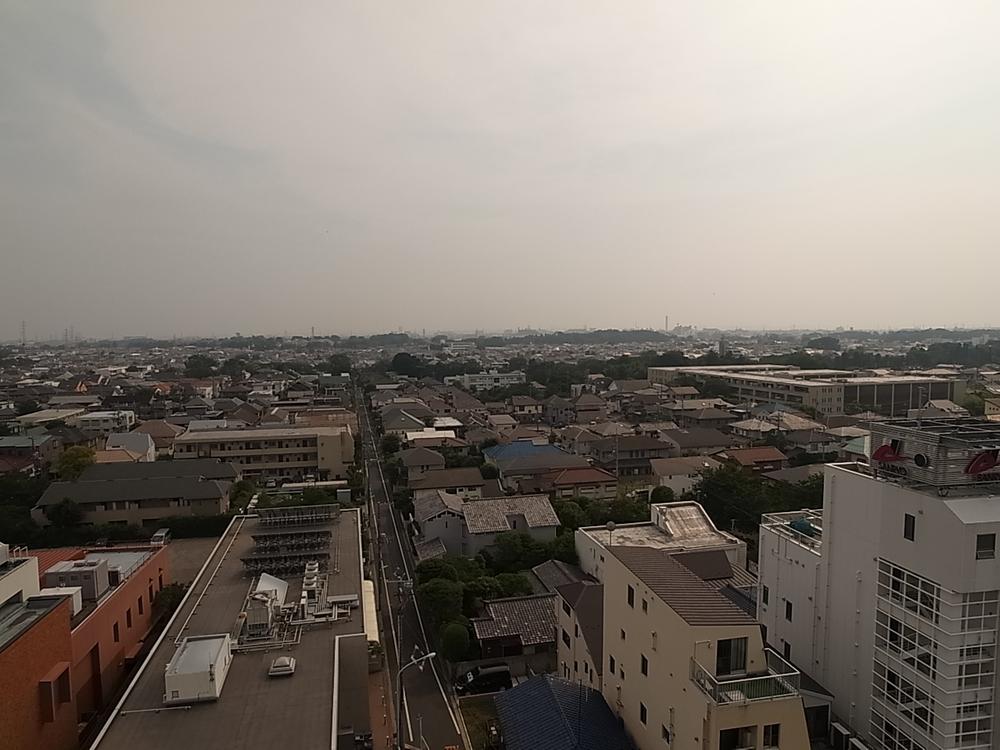 View photos from the dwelling unit. View from the site (July 2013) Shooting