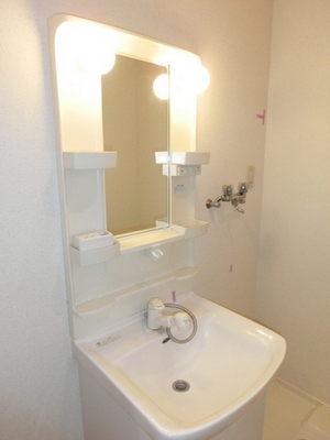 Washroom.  ☆ Independent wash basin in the dressing room ☆