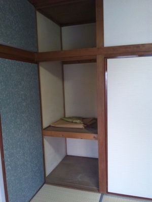 Receipt. Storage of the hammer to 6 tatami part