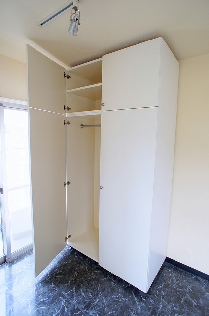 Other Equipment. Movable closet