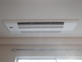 Other Equipment. Built-in air conditioning feeling of luxury