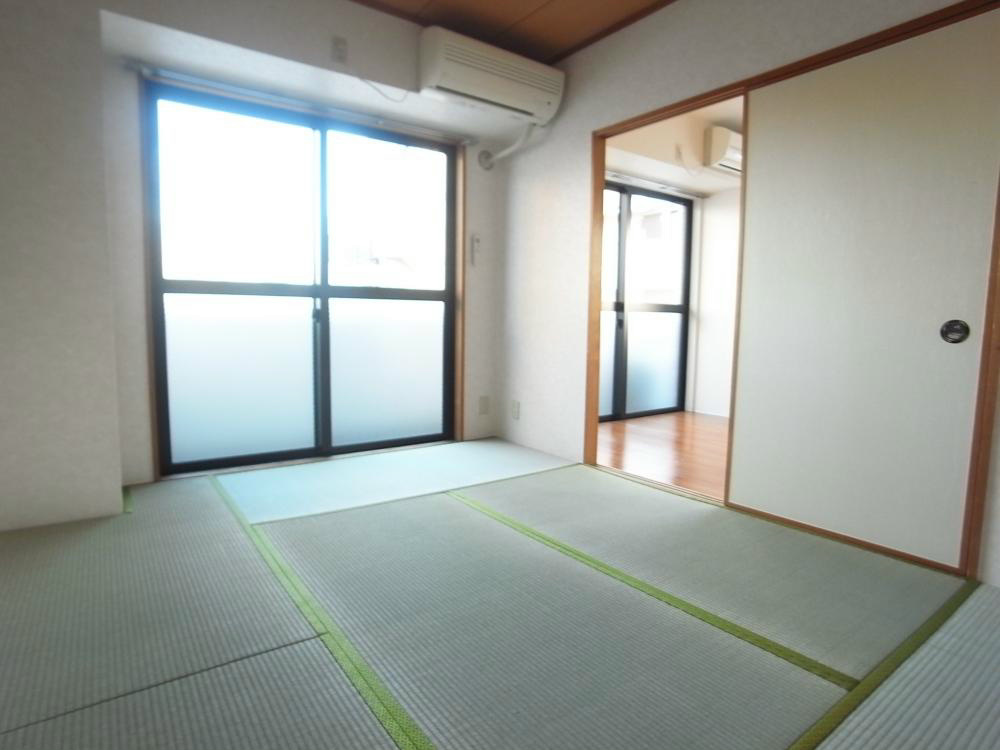 Other room space. Japanese style room