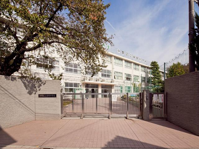 Junior high school. Nakano 100m to stand Greenfields Junior High School