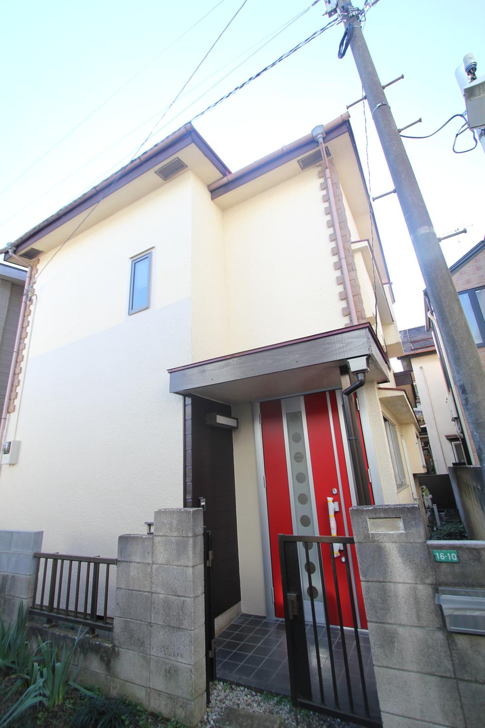 Local appearance photo. Seibu Shinjuku Line "Numabukuro" station 12 minutes' walk!