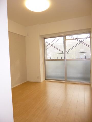 Non-living room. 5.3 Pledge