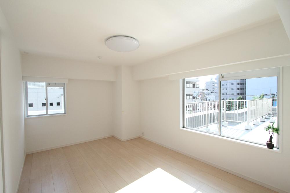 Living. Example of construction