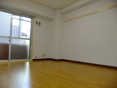 Living and room. Western-style right 6 tatami