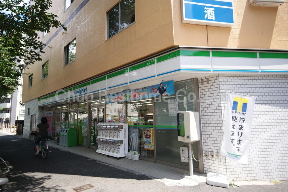 Convenience store. 216m to FamilyMart Nakano Arai shop