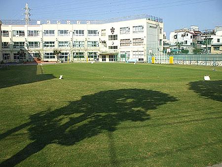 Primary school. Nakano Ward Keimyung to elementary school 1041m