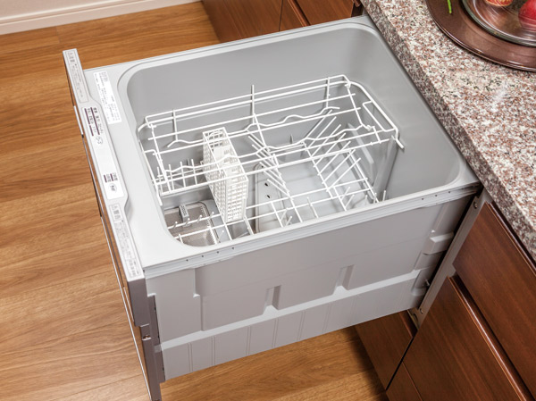 Kitchen.  [Dishwasher] Cleaning course You can choose depending on the degree of contamination. A quieter operating sound, Is a high ecological specification of water-saving effect compared to hand washing.