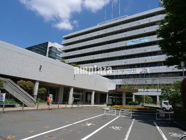 Government office. 322m until Nakano Ward Office Ward (government office)