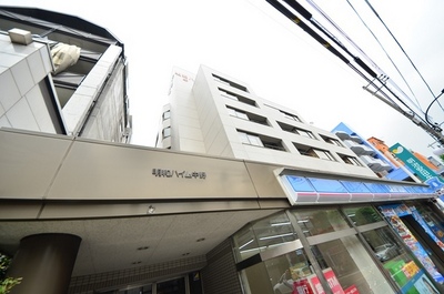 Building appearance. The nearest is a popular Nakano Station