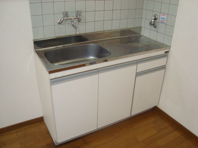 Kitchen. Dishes also fun gas stove can be installed kitchen