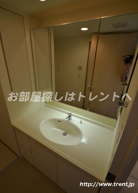 Washroom. It is a reference photograph of 1LDK southwest type of the 12th floor same building.