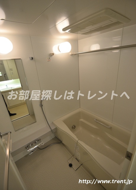 Bath. It is a reference photograph of 1LDK southwest type of the 12th floor same building.