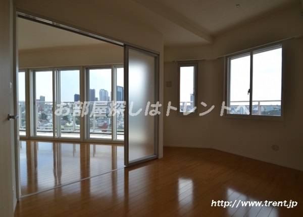 Living and room. It is a reference photograph of 1LDK southwest type of the 12th floor same building.