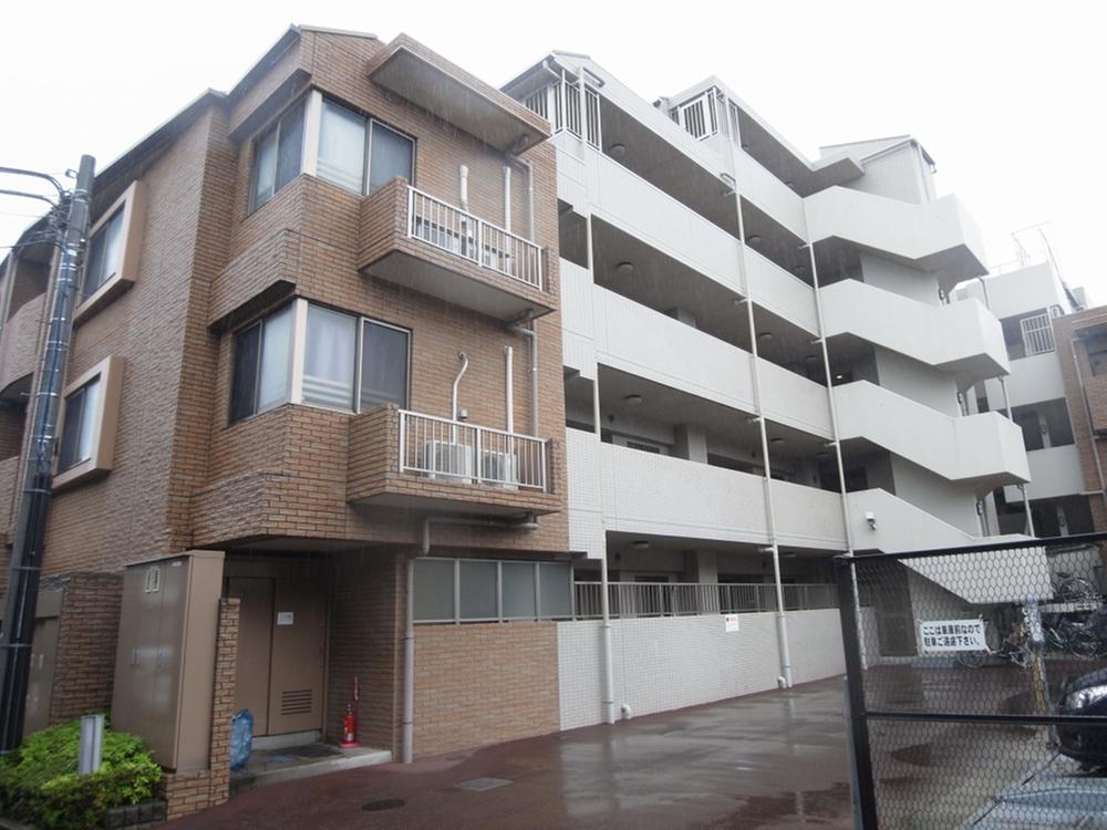 Local appearance photo