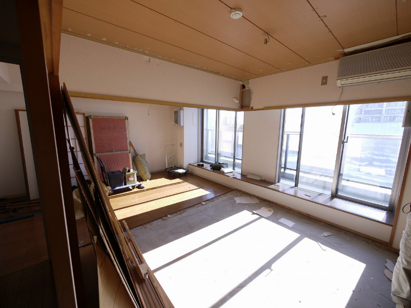 Living and room. New large LDK (change planned to Furorengu)