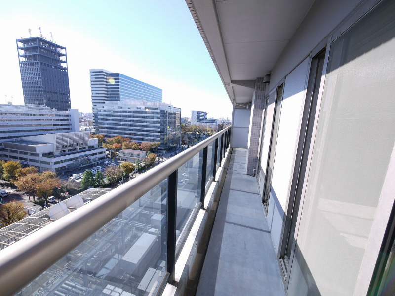 Balcony. Sunny south-facing apartment