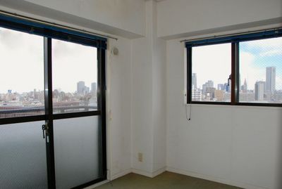 Other room space. Northeast corner room