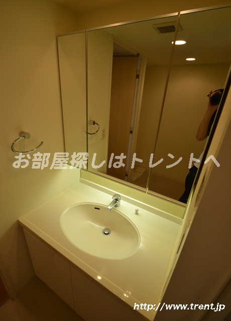 Washroom. It is a reference photograph of 1R type of the 24th floor of the same building.