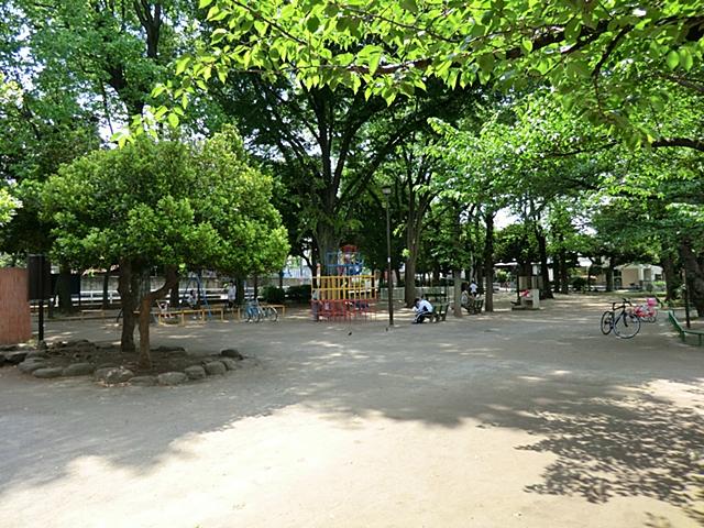 park. 380m to Gangwon park