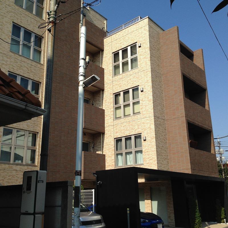 Local appearance photo. Local (12 May 2013) Shooting