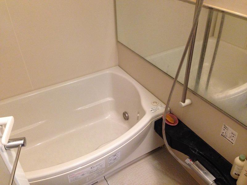 Bathroom. Indoor (12 May 2013) Shooting